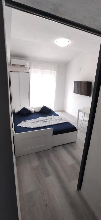 Vila Sentio Mare-Apartments Livaic Zeljko Pirovac Zewnętrze zdjęcie