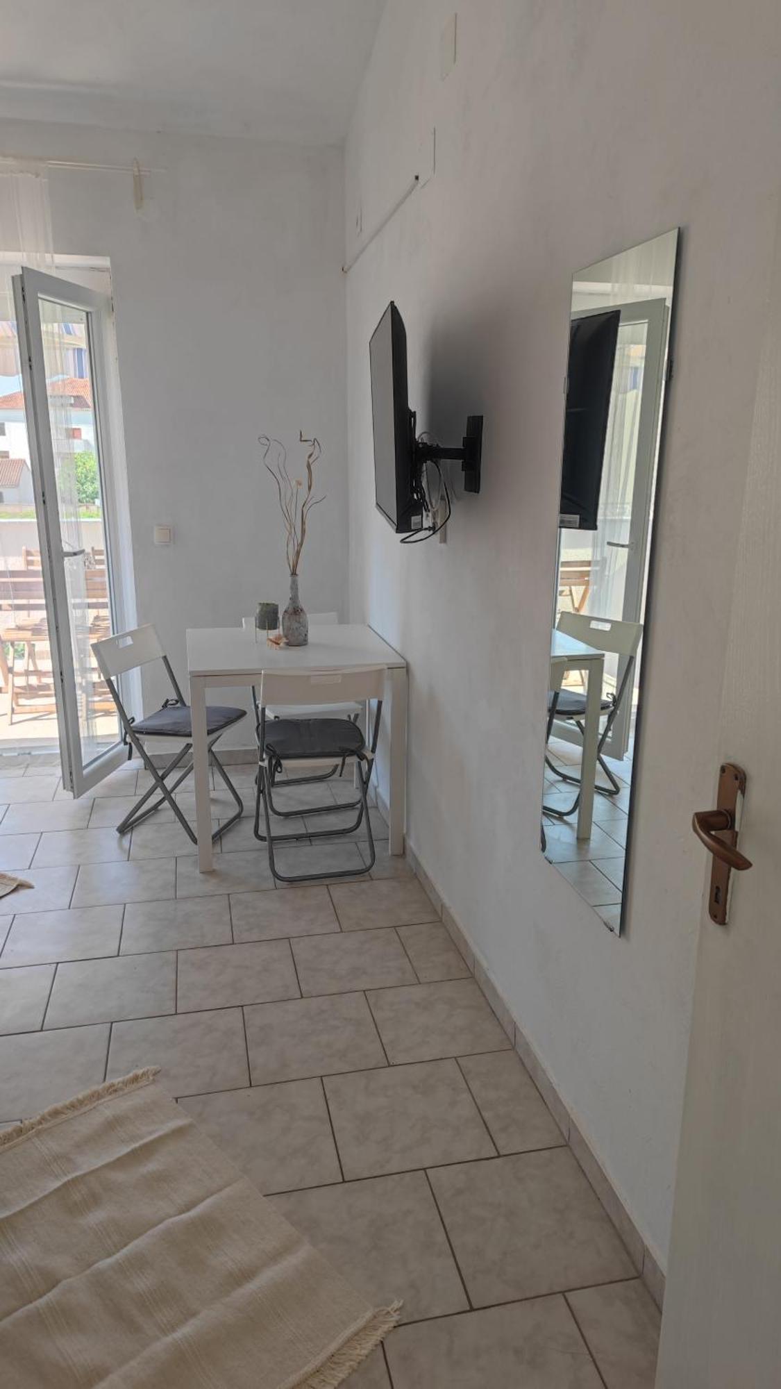 Vila Sentio Mare-Apartments Livaic Zeljko Pirovac Zewnętrze zdjęcie