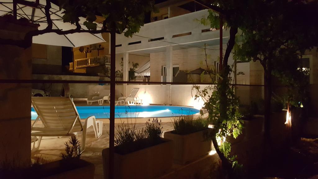 Vila Sentio Mare-Apartments Livaic Zeljko Pirovac Zewnętrze zdjęcie